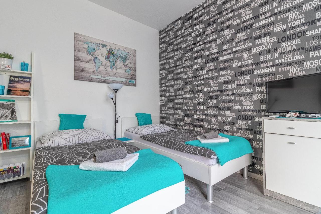 Bratislava -Apartment Near The City Center With A Balcony Eksteriør billede